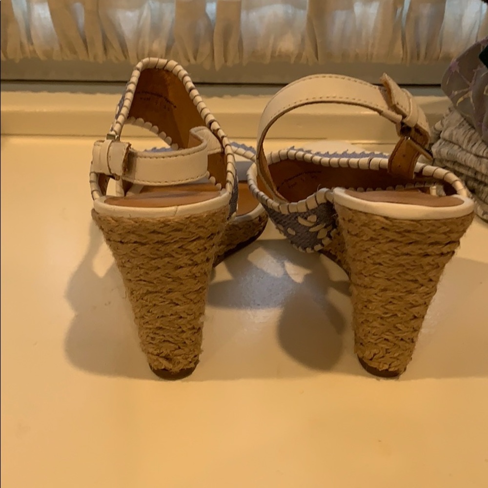 Jack Rogers summer wedges! Size 8.5 - Picture 3 of 3